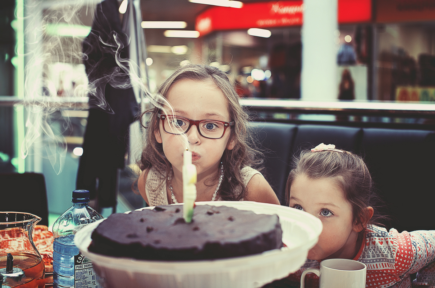 Не успели задуть.., сама погасла)