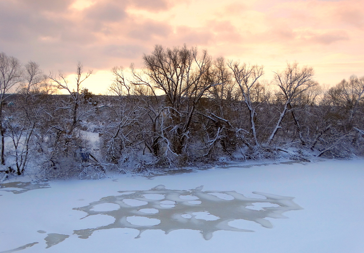 Зимние узоры на Оке