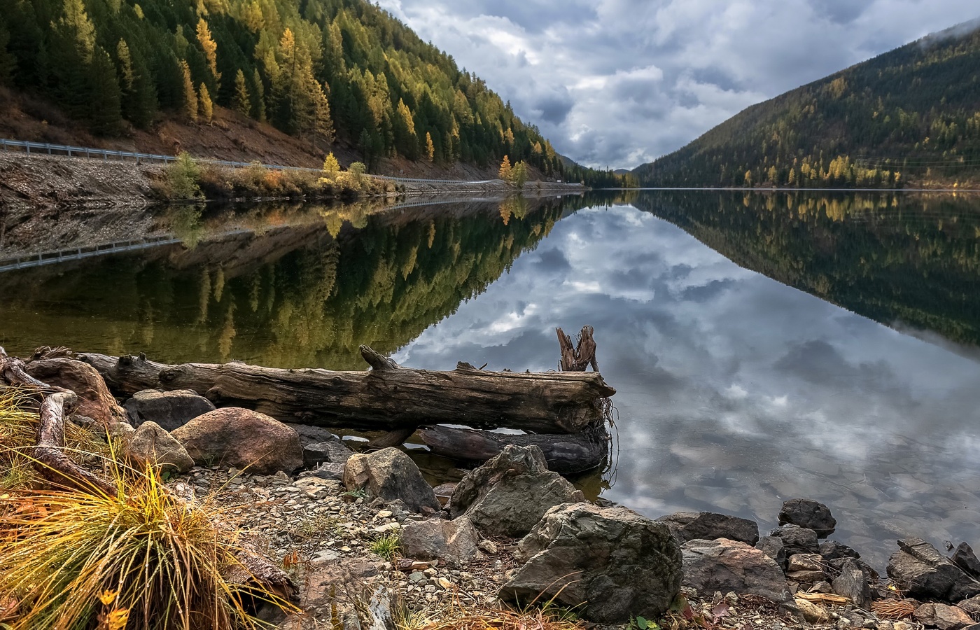 Утро на озере