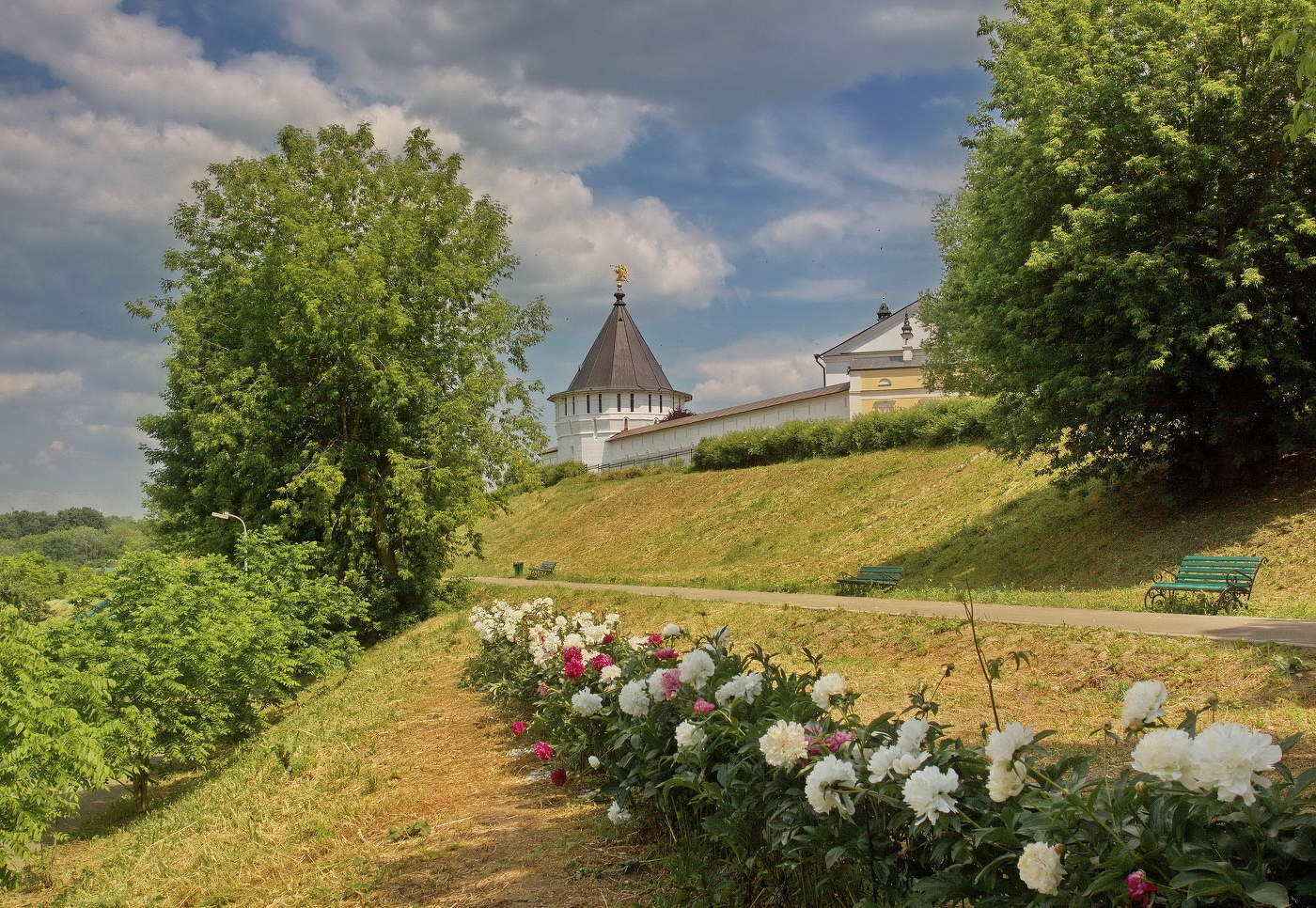 Июньский сюжет