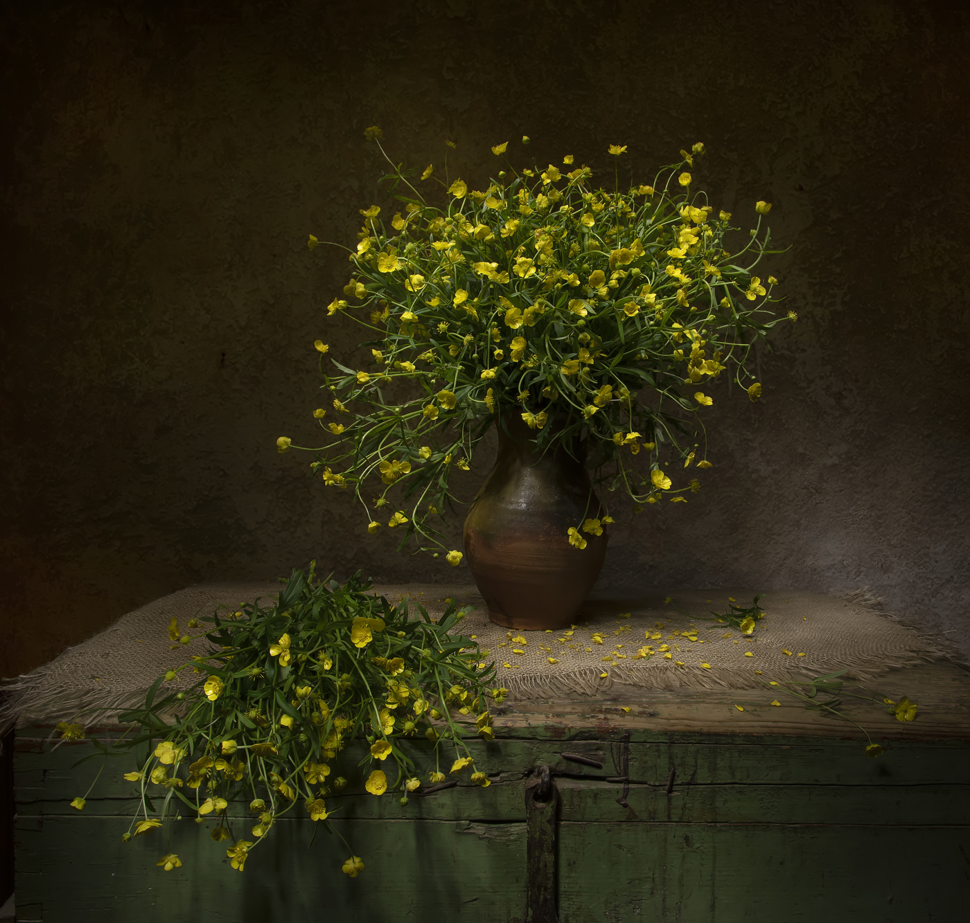 Лютики-цветочки....