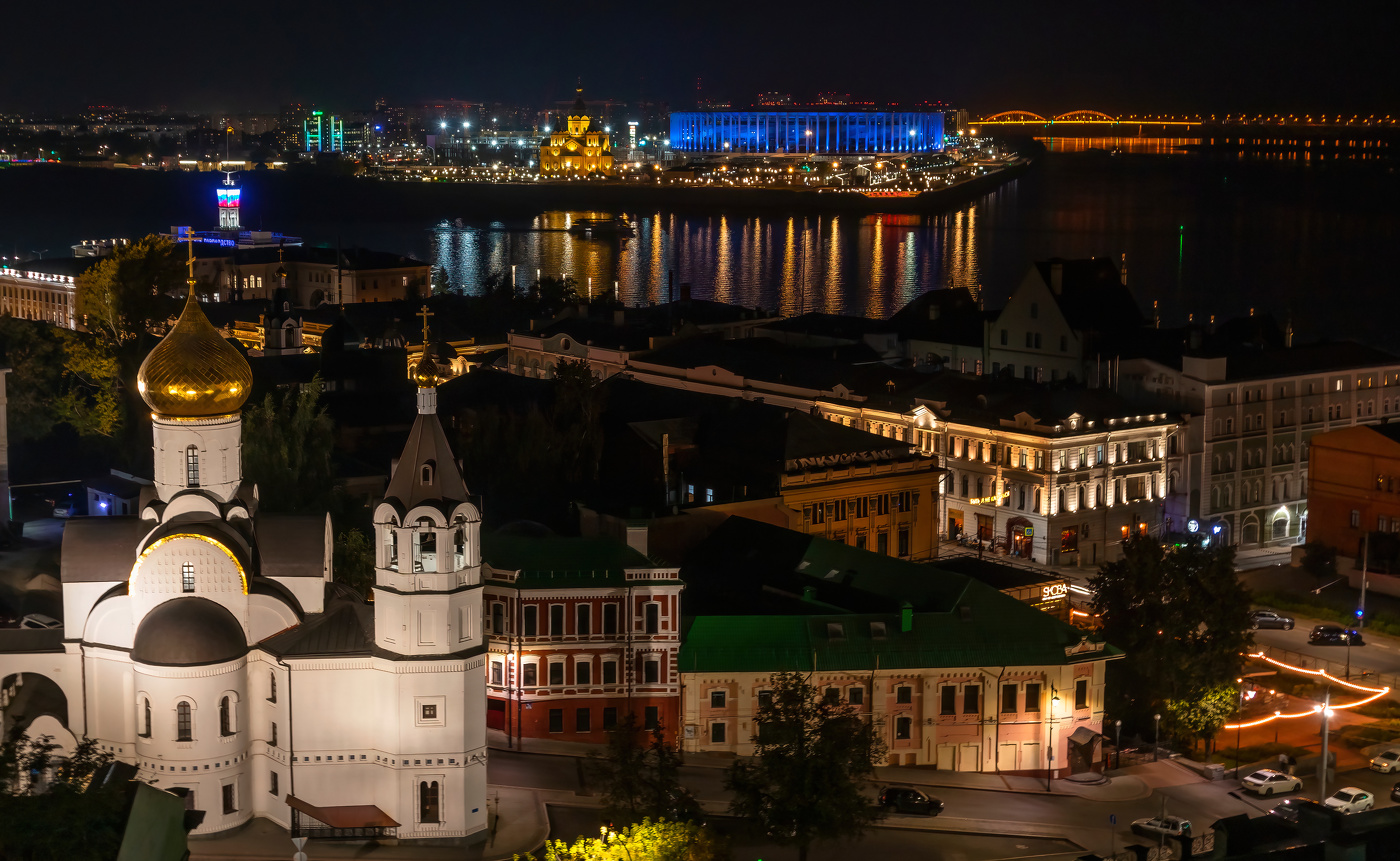 Краски ночного Нижнего.