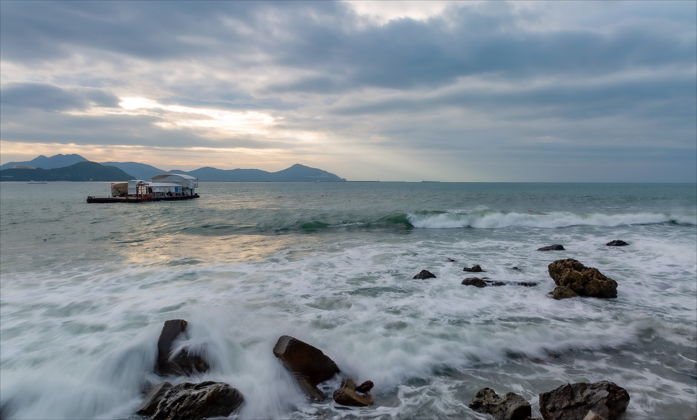 УТРЕННИЙ БРИЗ