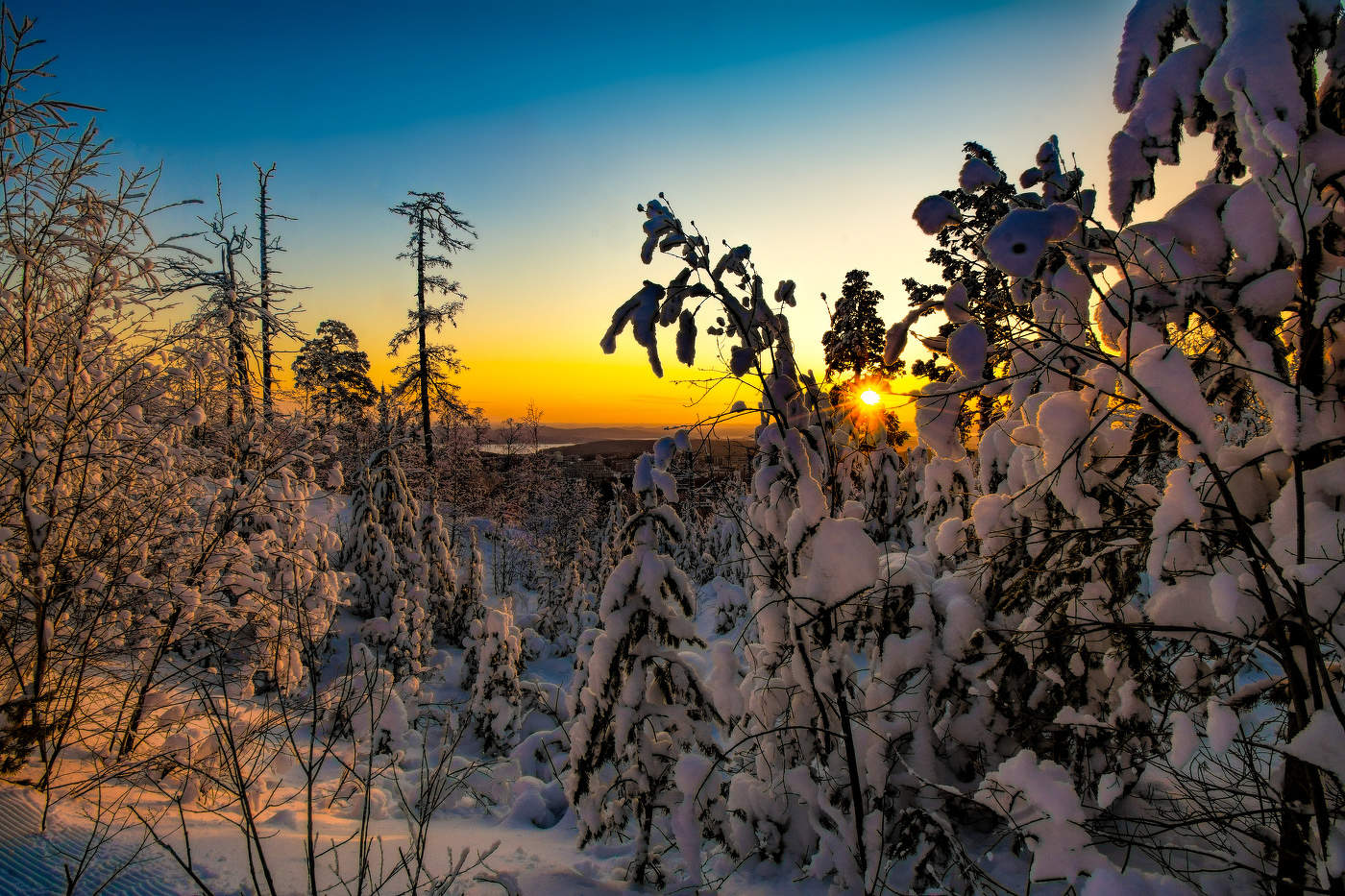 Снежный восход