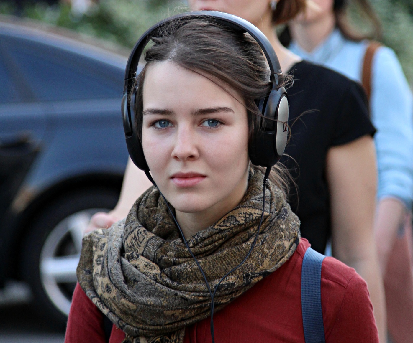 Портрет прохожей