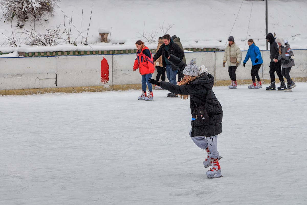 Смешная девчонка