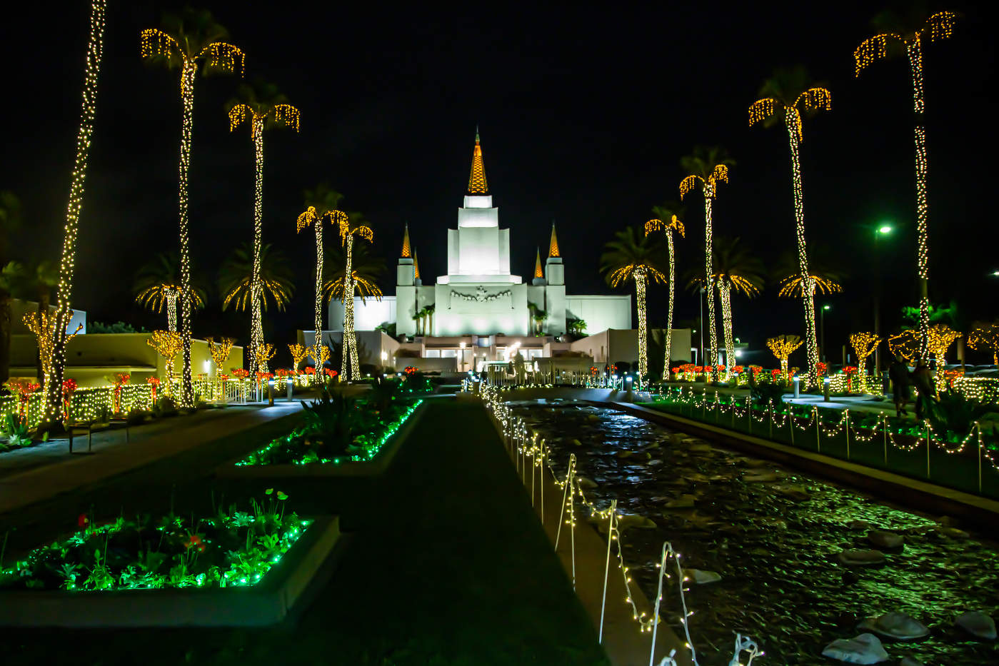 Храм мормонов в Окланде