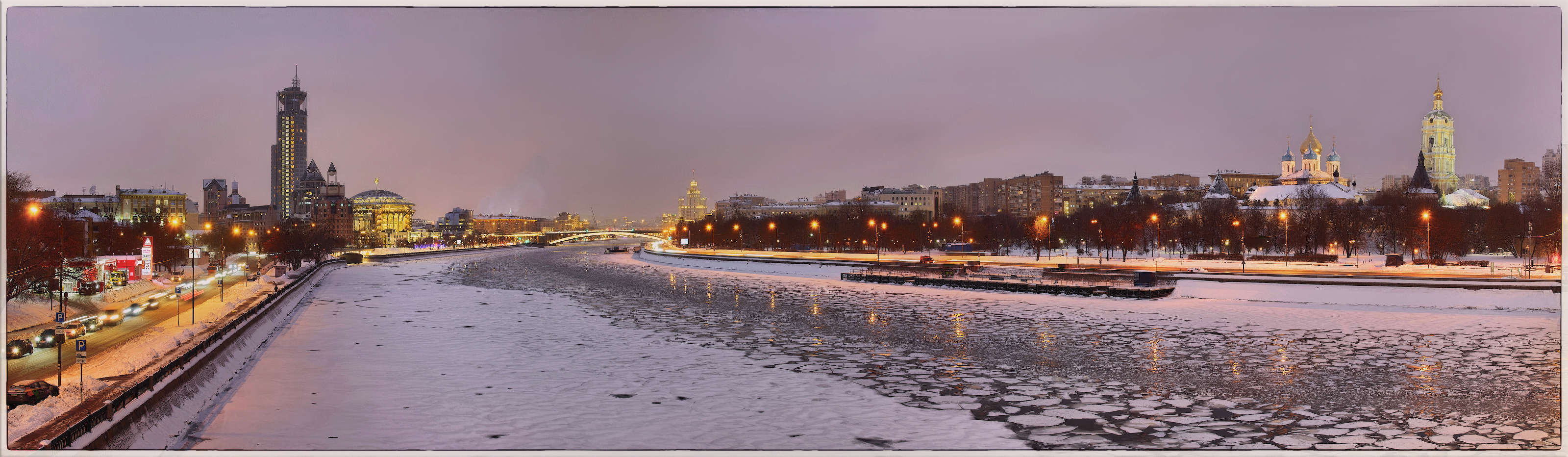 Новоспасский мост. Вечереет...