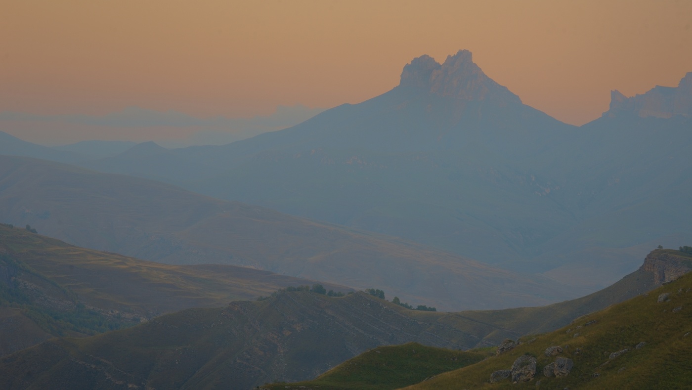 Рассвет в горах