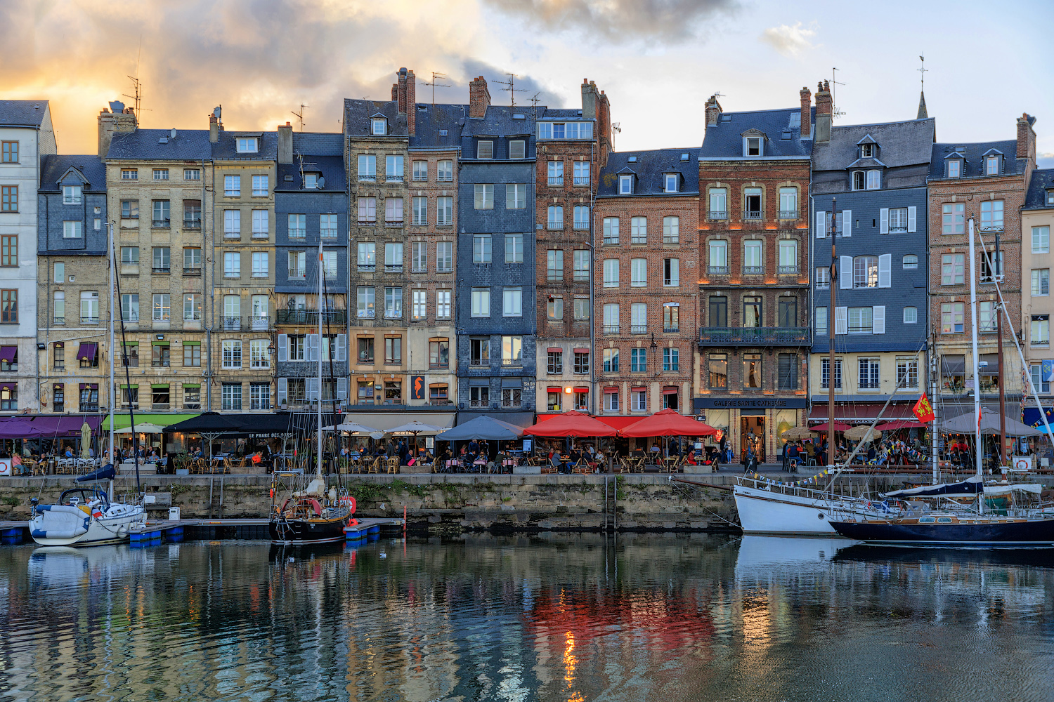 Странный закат