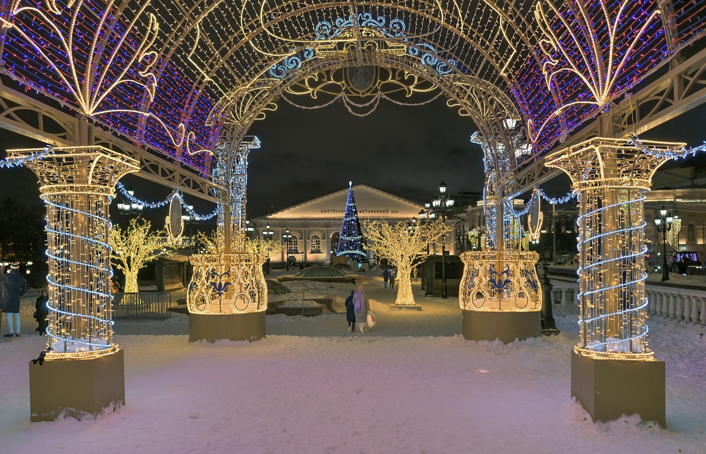 На Манежной площади