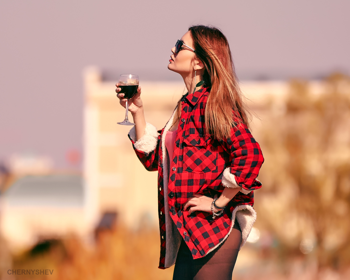 из альбома "упавшее Солнце".