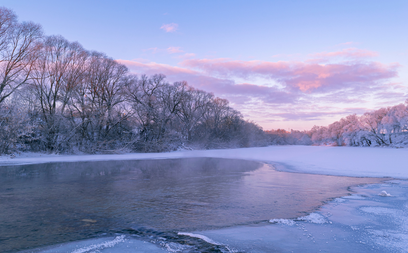 на морозном восходе