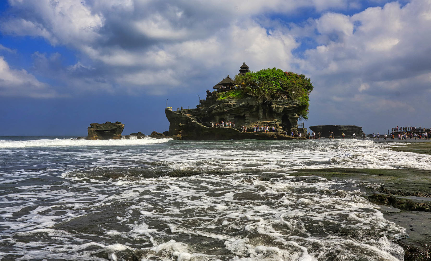 Храм Танах-Лот