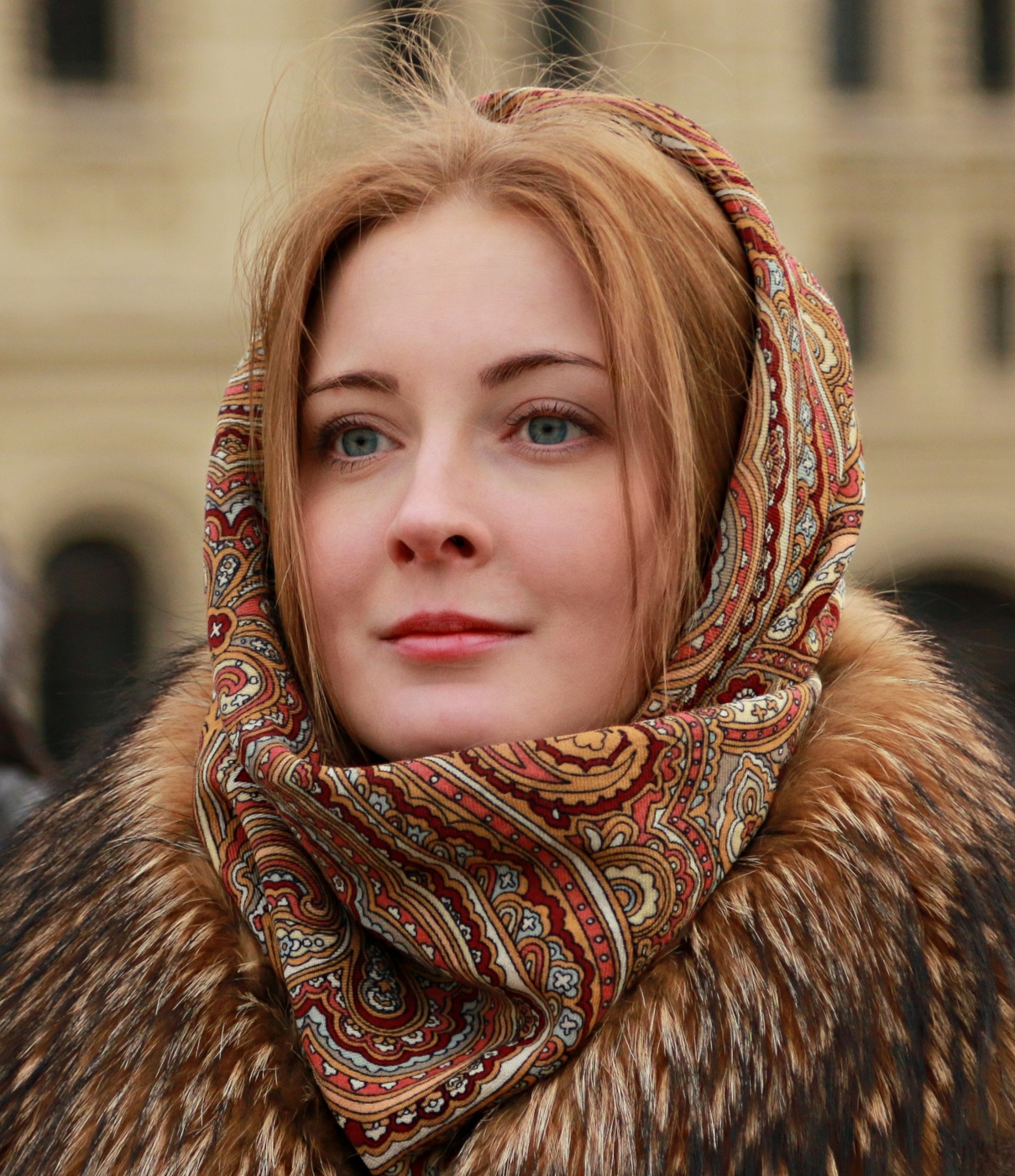 Портрет прохожей