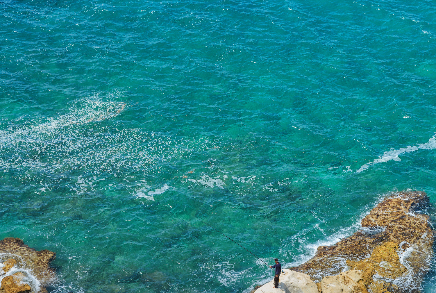 Человек — песчинка в этом мире большом