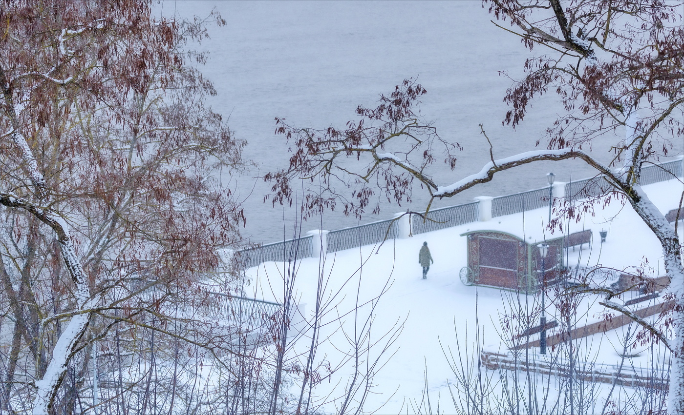 ПЕРВЫЙ СНЕГ