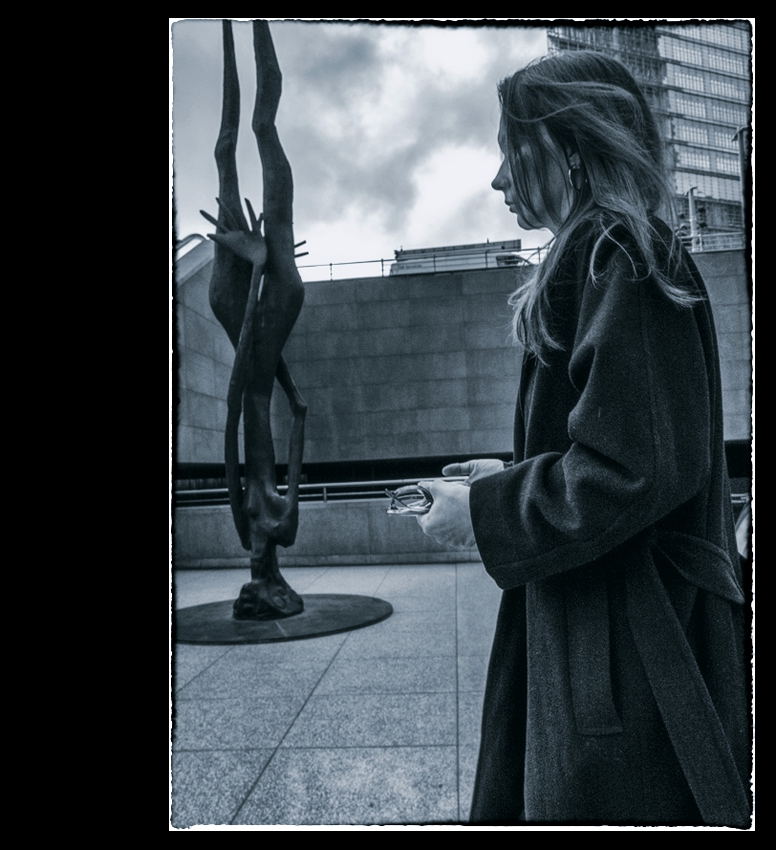 ... кверХ ногаМи