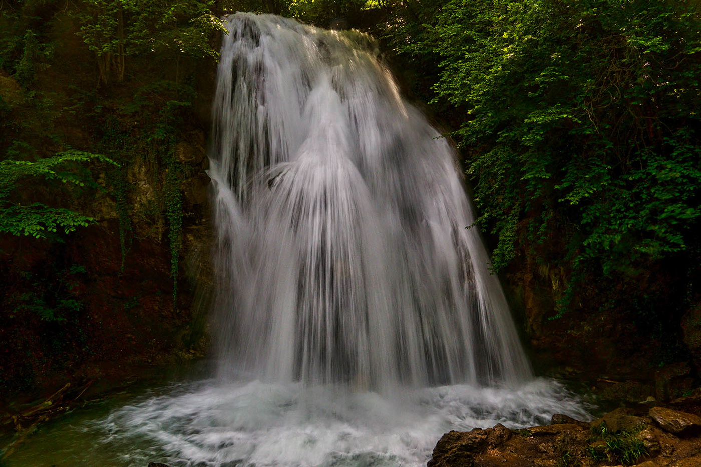 Водопад Джур-Джур