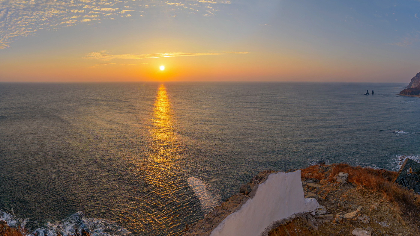 Утро у маяка