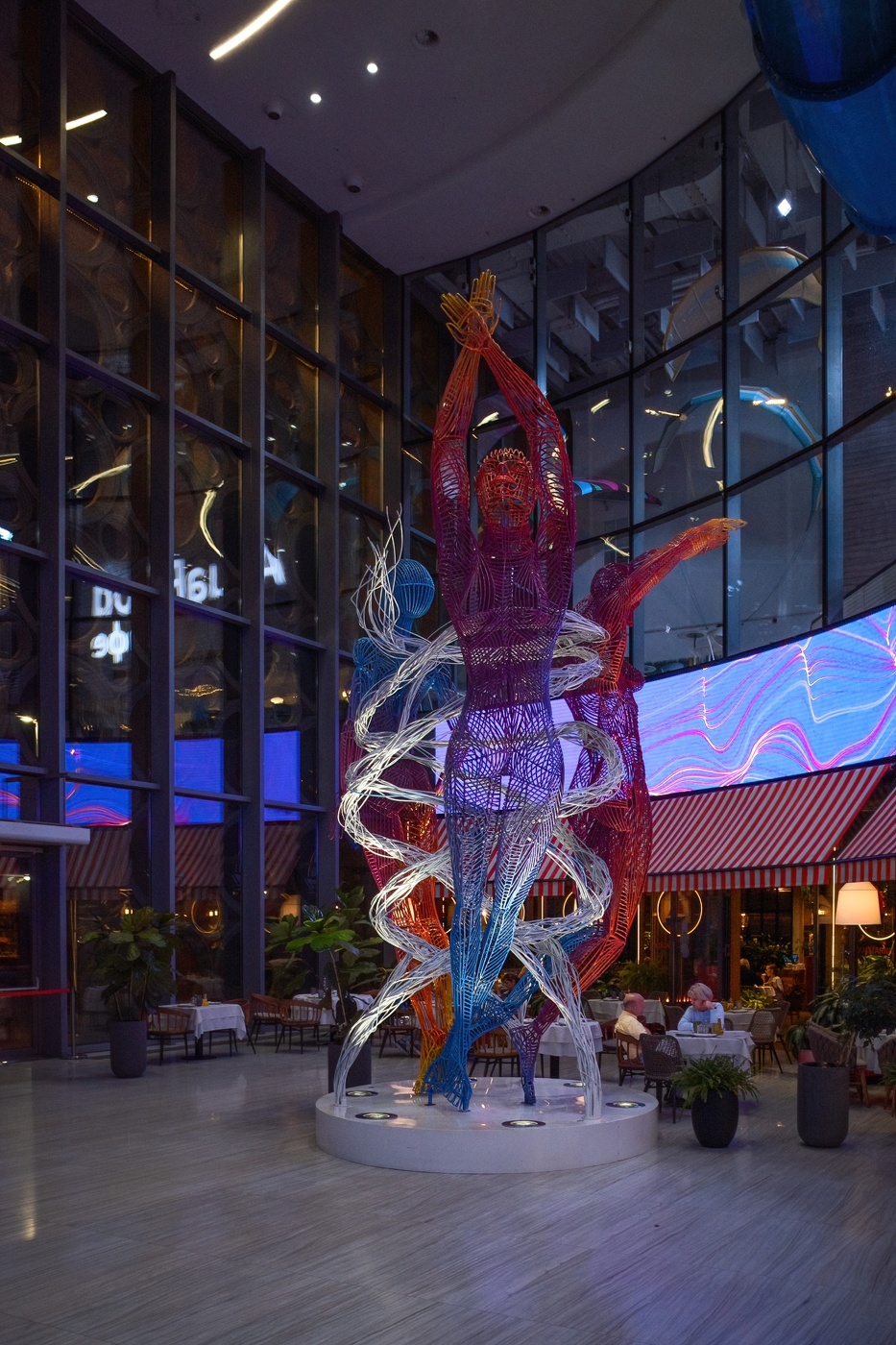 В Аква-Центре в Лужниках