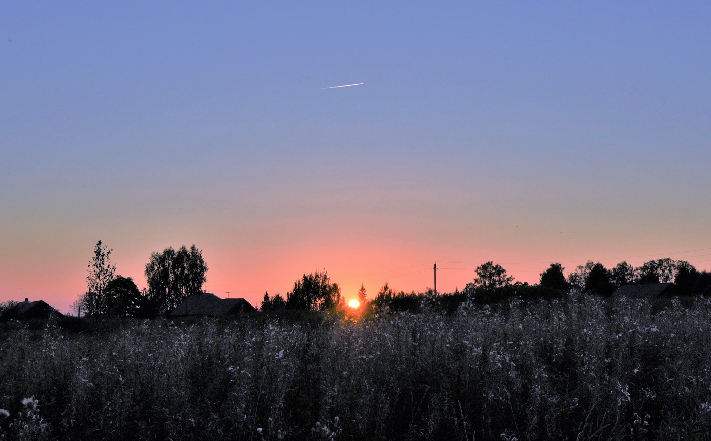 "Душа в объятьях неба вязко тонет ..."