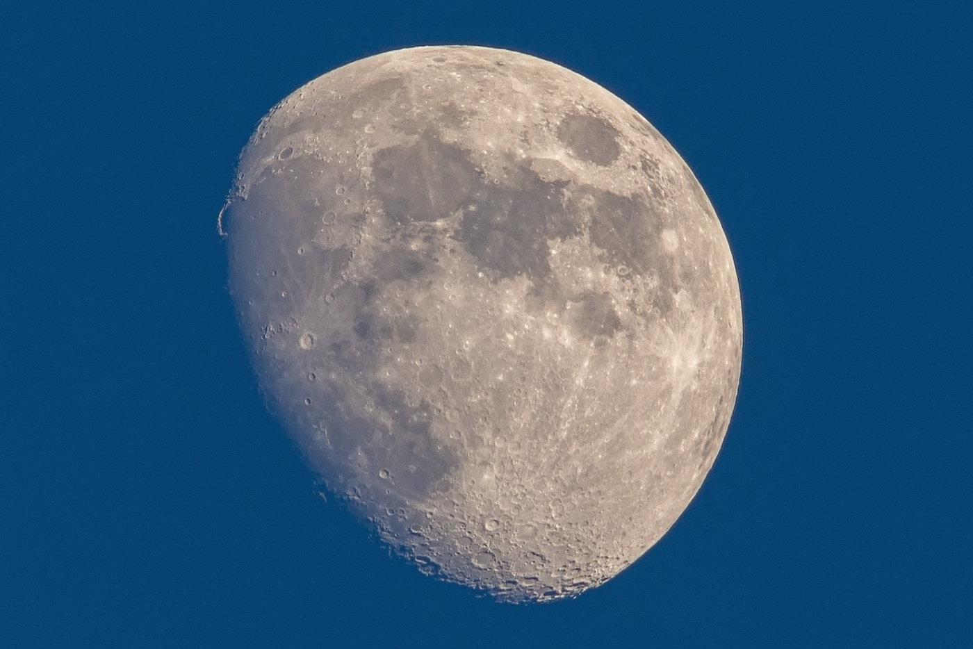 вечерняя Луна