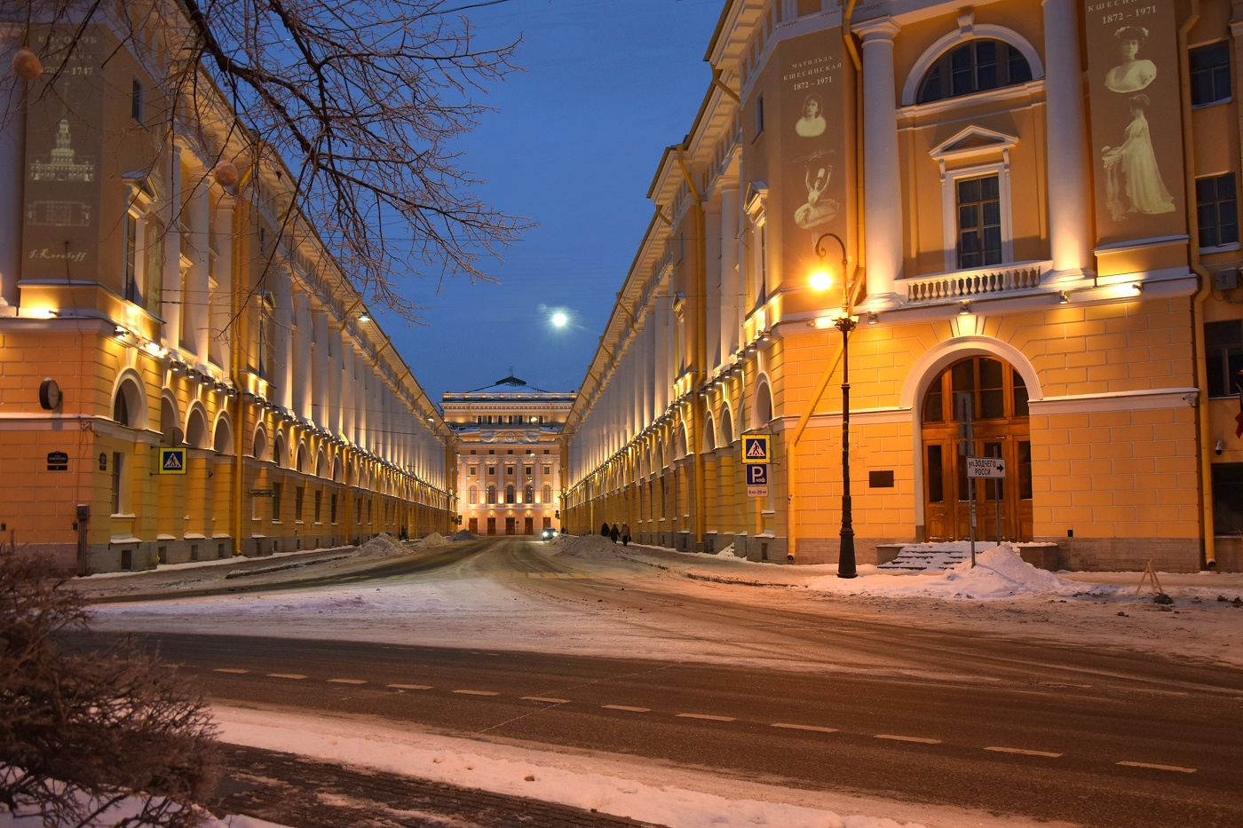 Самая симметричная улица в мире