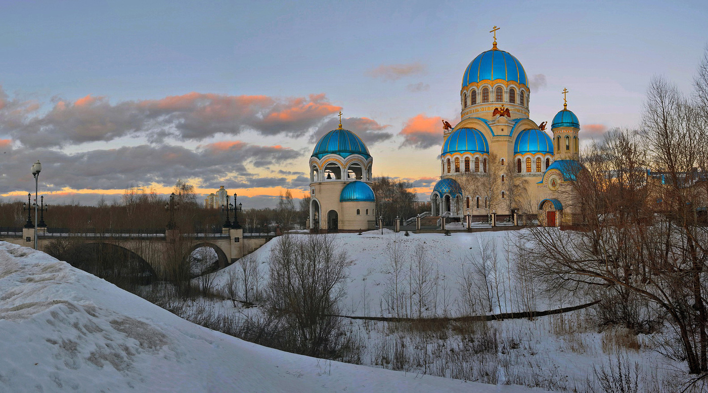 Храм Живоначальной Троицы на Борисовских прудах.