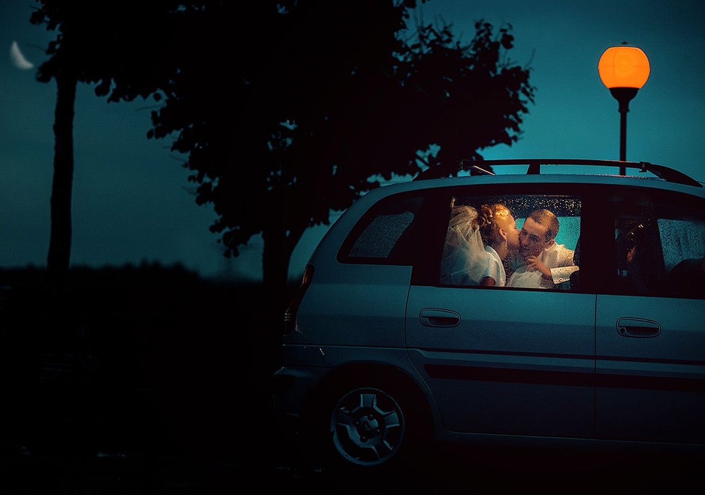 Уединились...