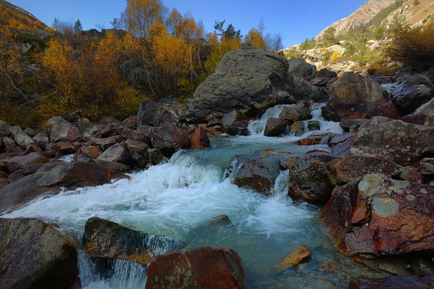 Рассвет в горах