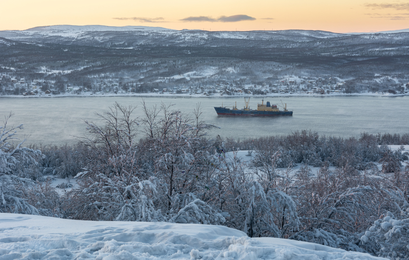 по студёным водам