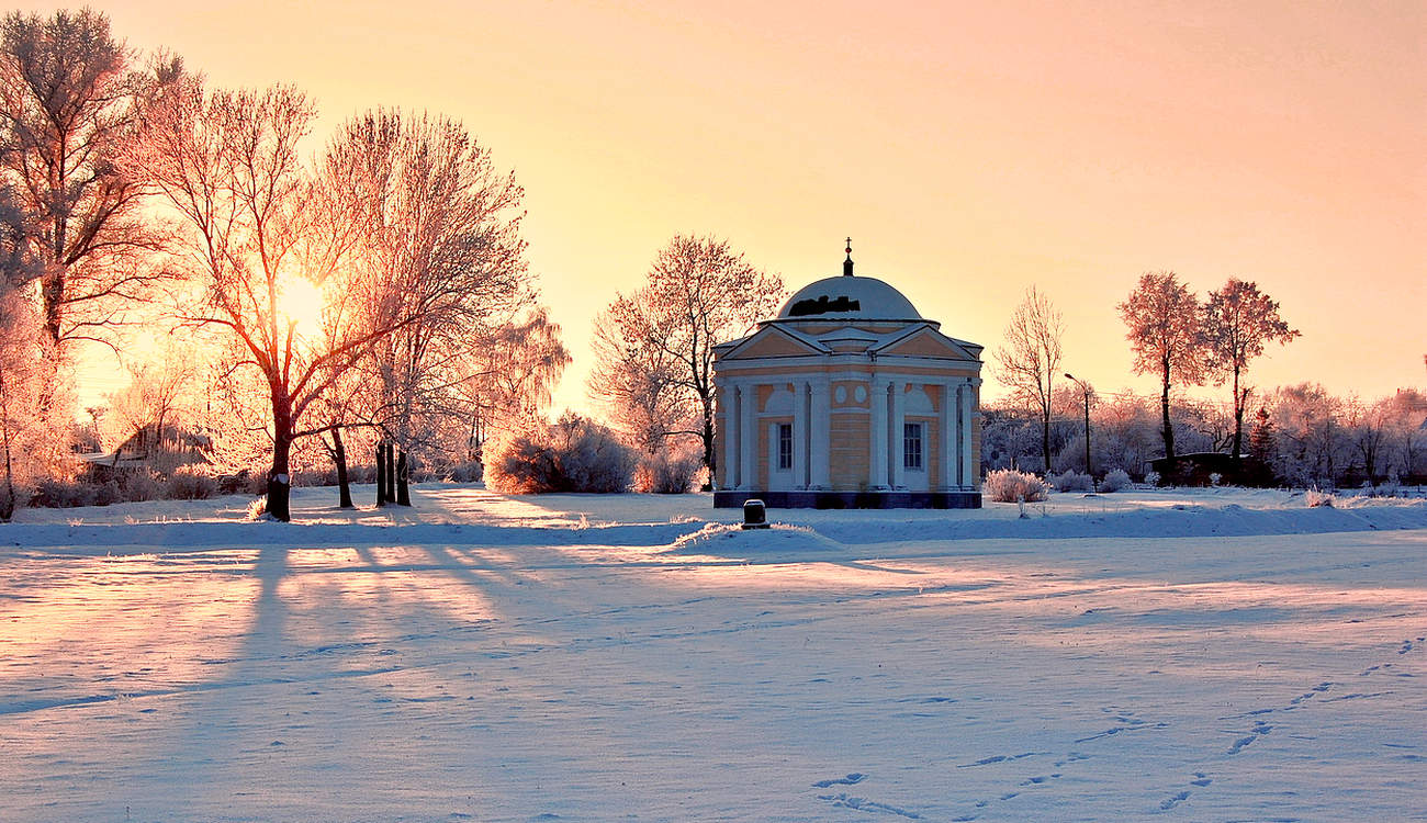 Зимним вечером в деревне