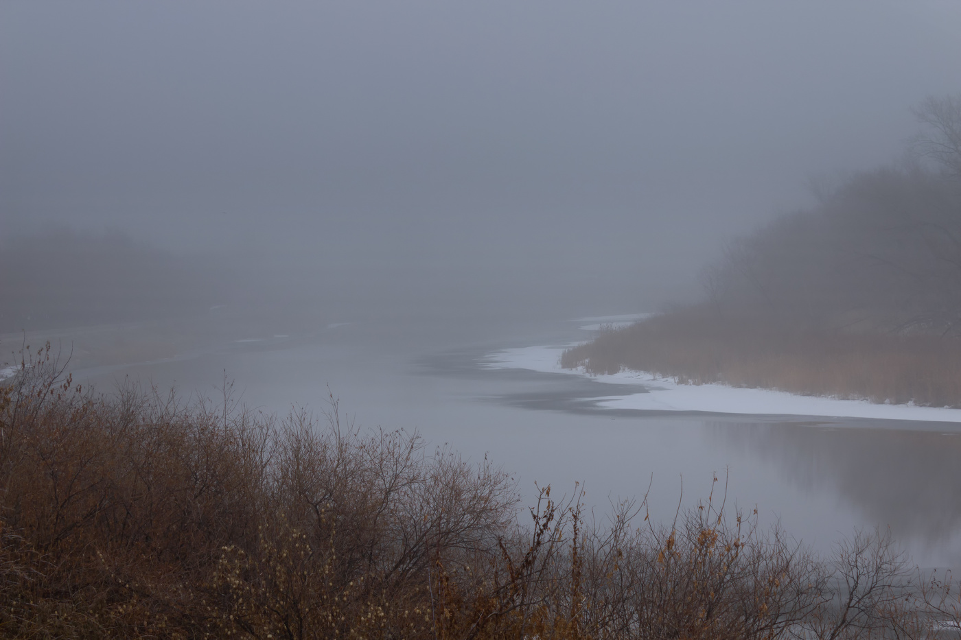 "Тонкий лед"