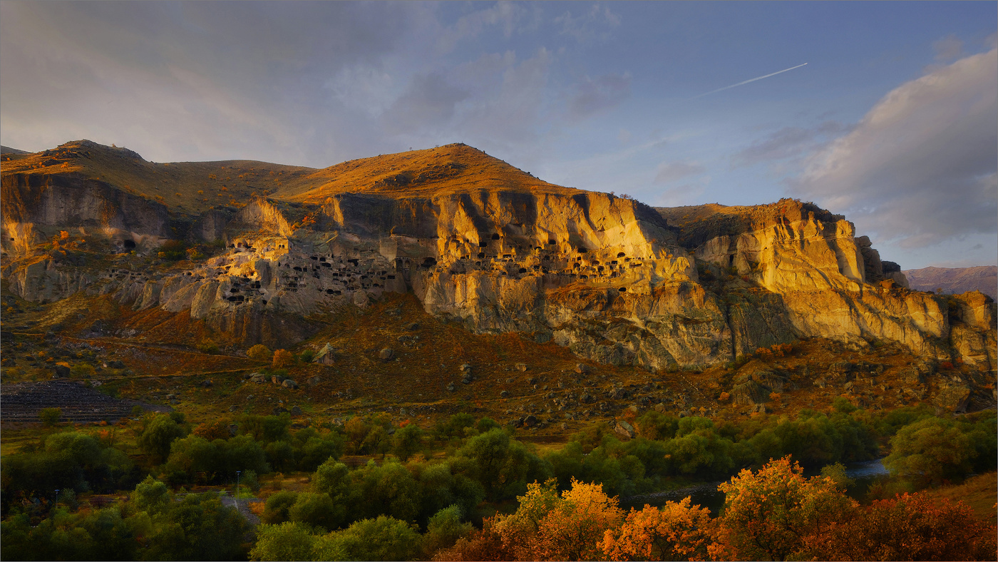 После дождя выглянуло солнце.