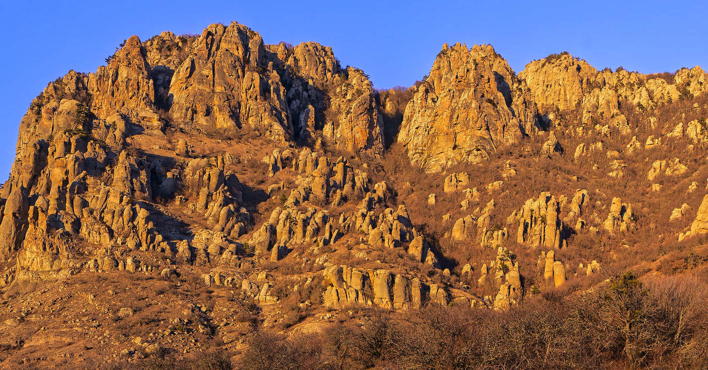 Долина Привидений в лучах заходящего солнца