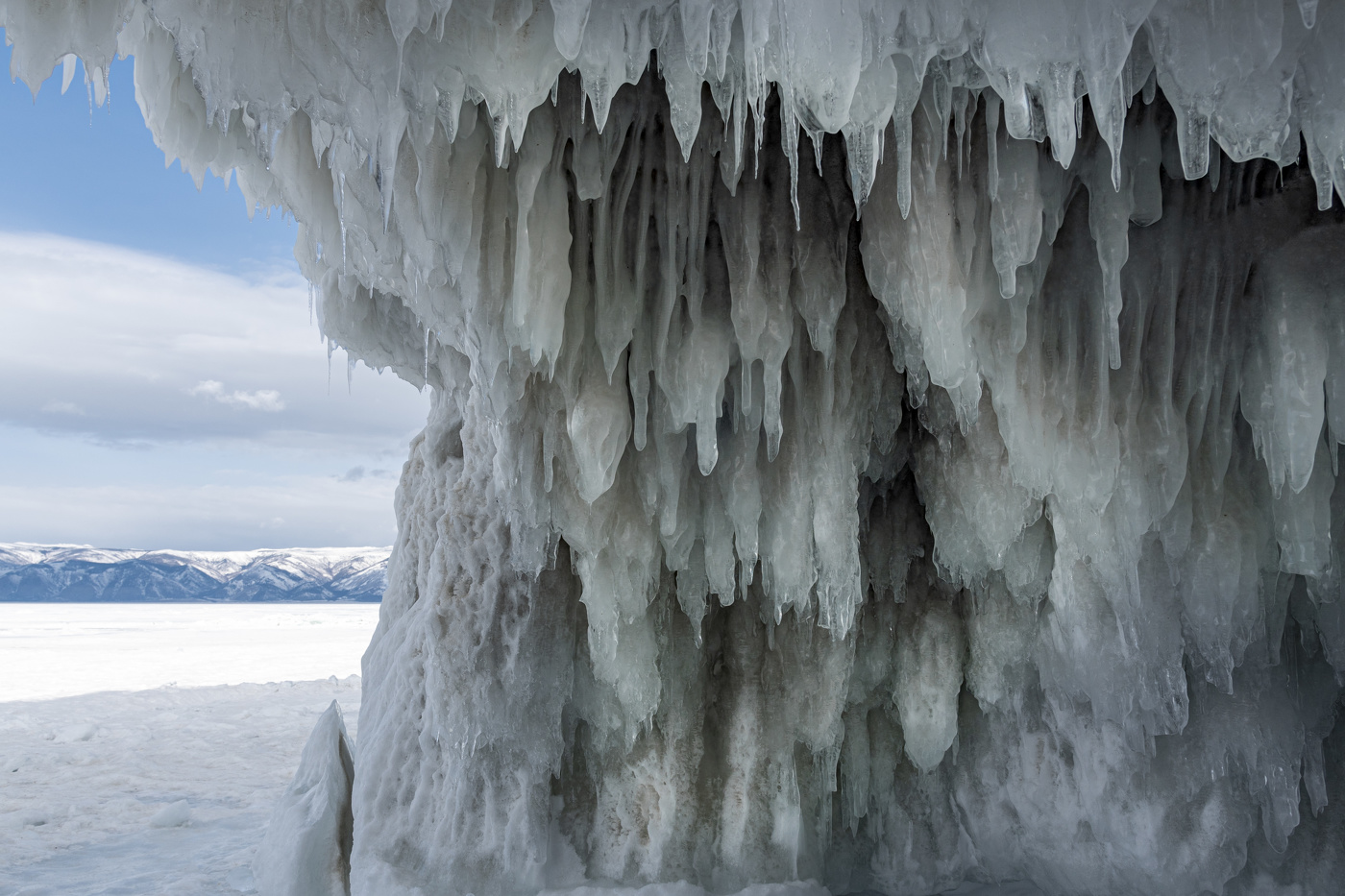 Ледяная пещера
