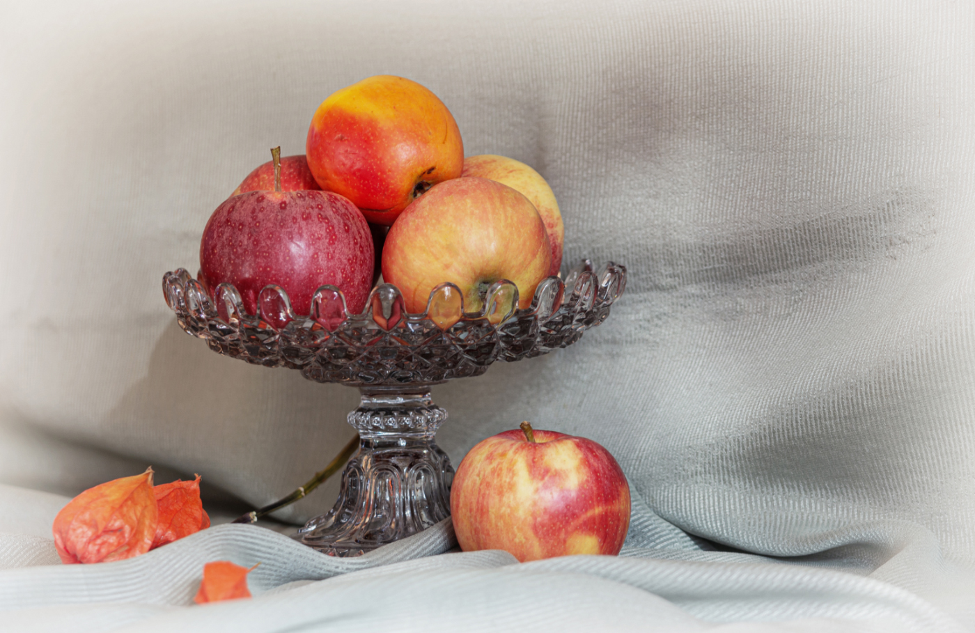 Старинная ваза...Простое стекло...