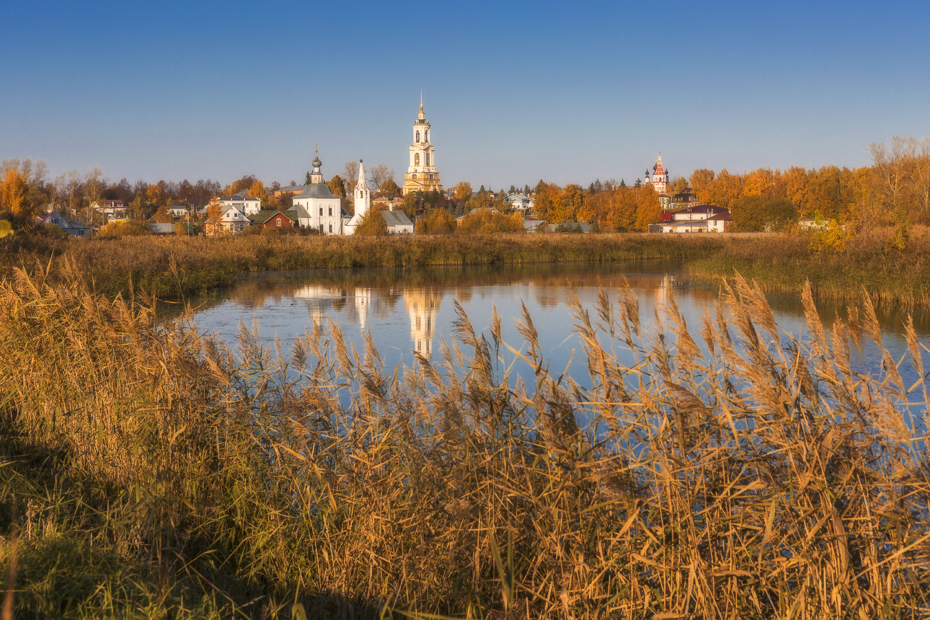 На излучине