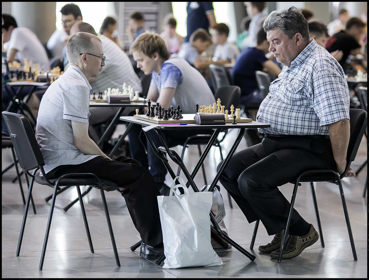 Силы явно не равны...