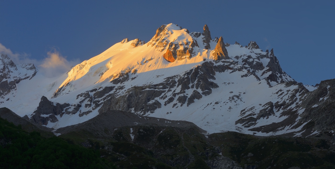 Рассвет в горах