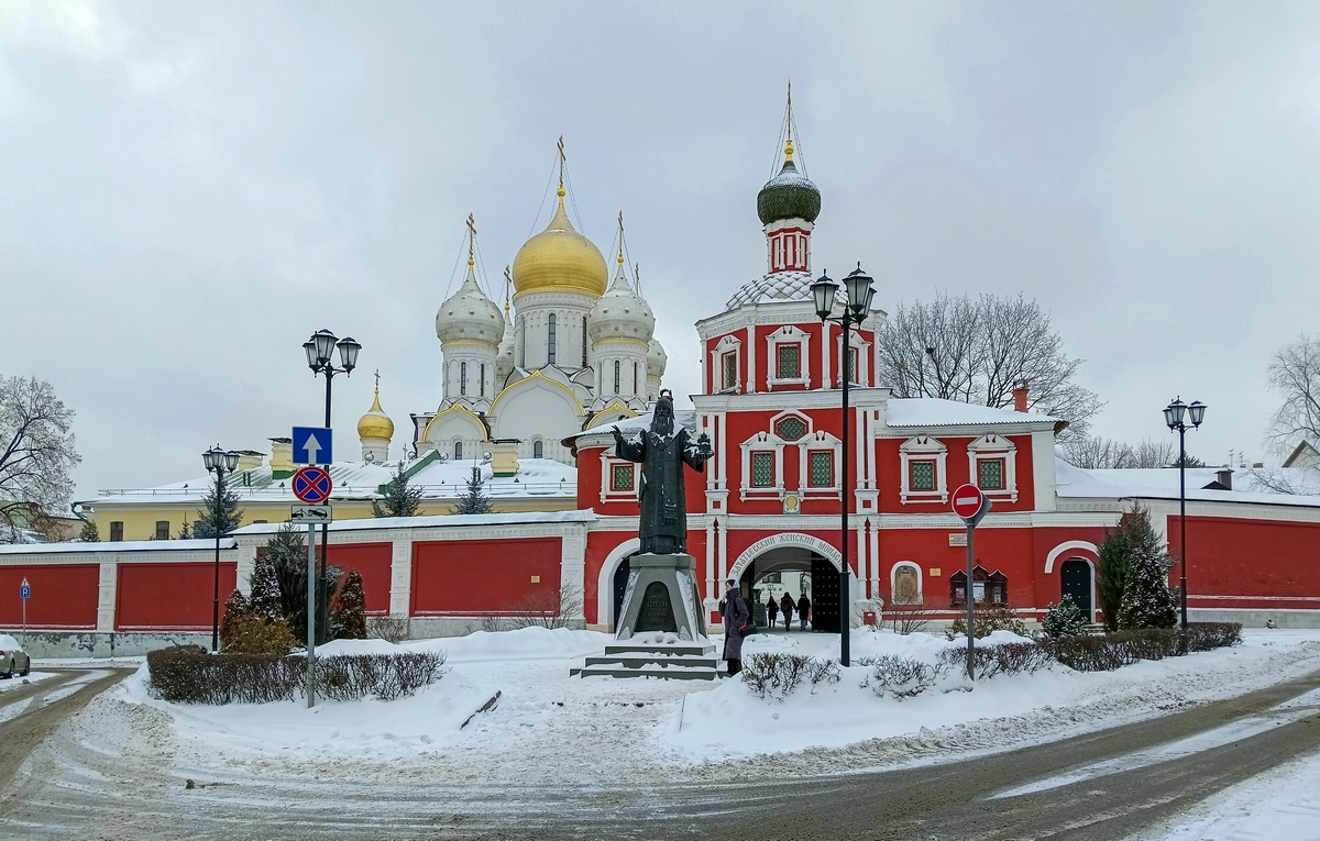 Зачатьевский женский монастырь.