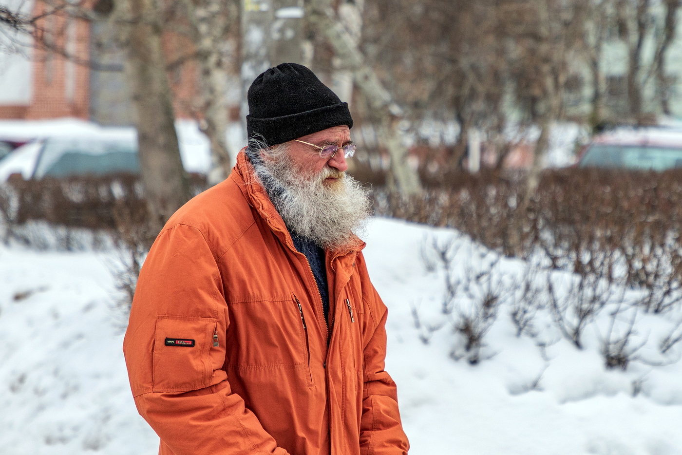 Седобородый.