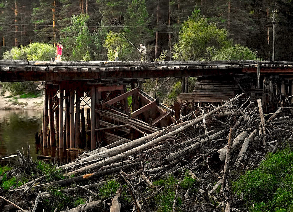 Красное платье.