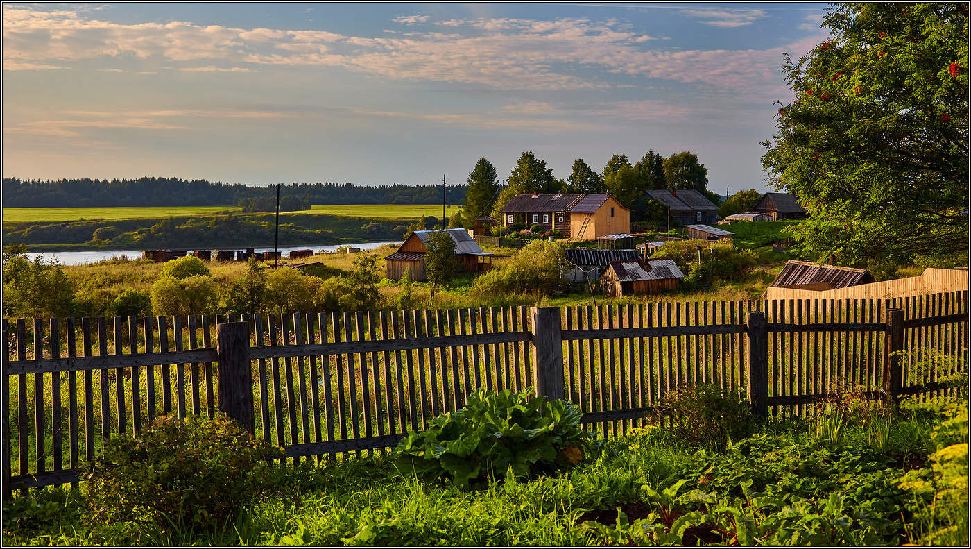 На реке Онеге. Вечереет.