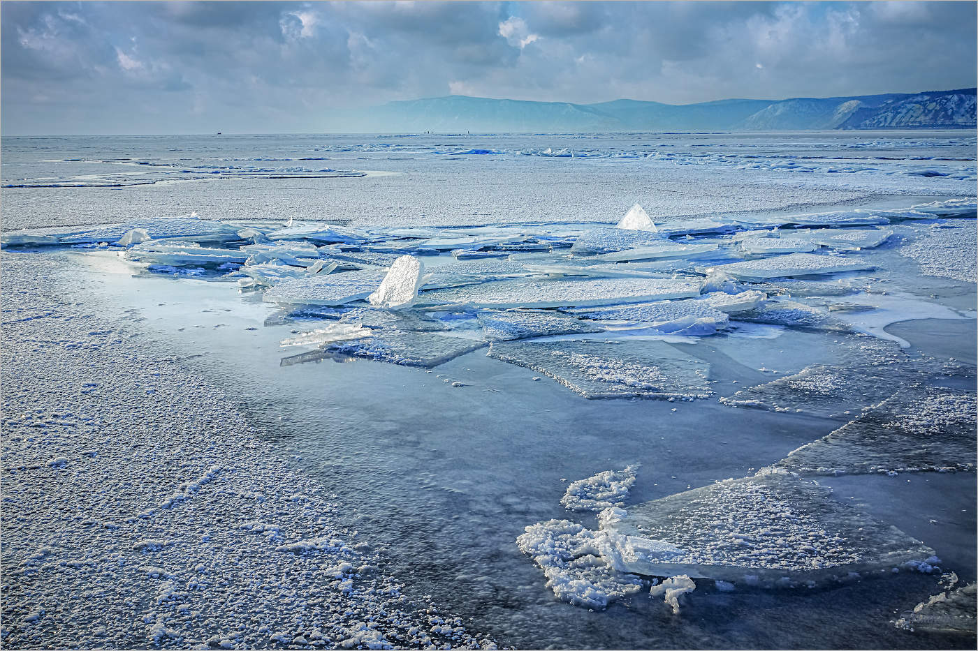 Байкальский лед