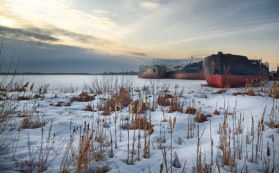 Судовая верфь.