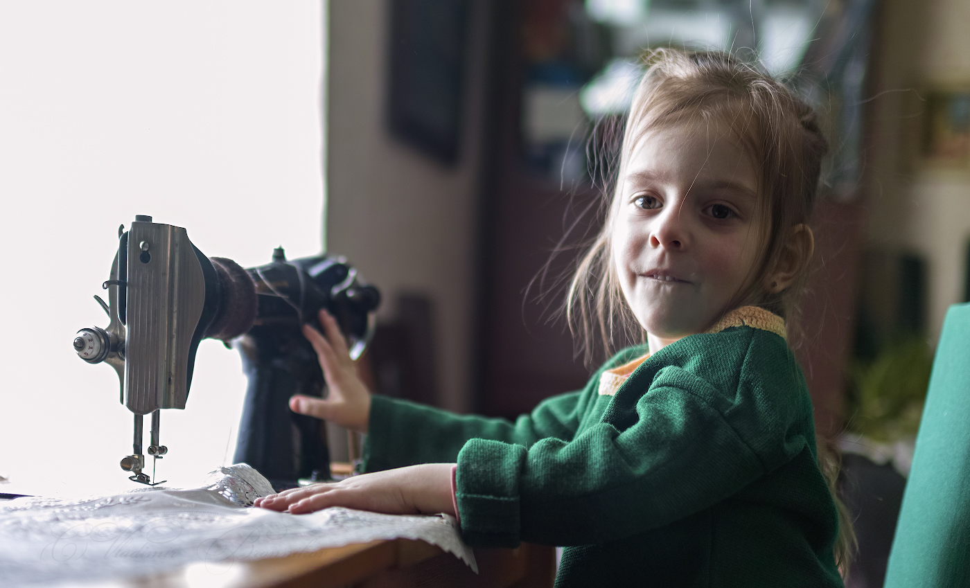 Маленькая швея