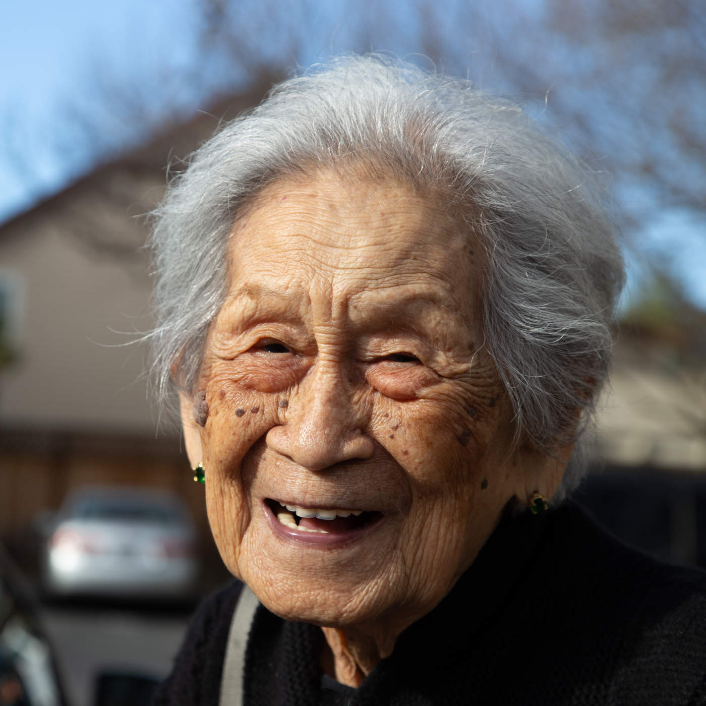 Её зовут Аврора. 99 лет.