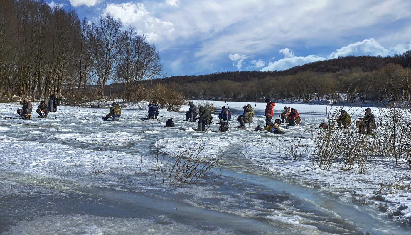 Весенний лов на Оке.